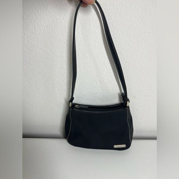LIZ CLAIBORNE Small Black Shoulder Bag - Picture 2 of 12